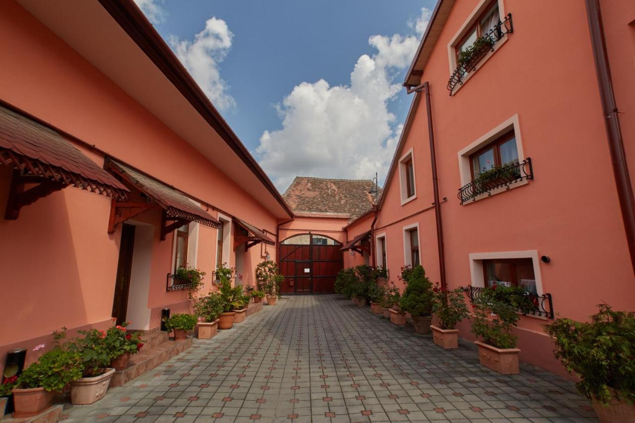 Pensiunea Daniel Sibiu Luaran gambar